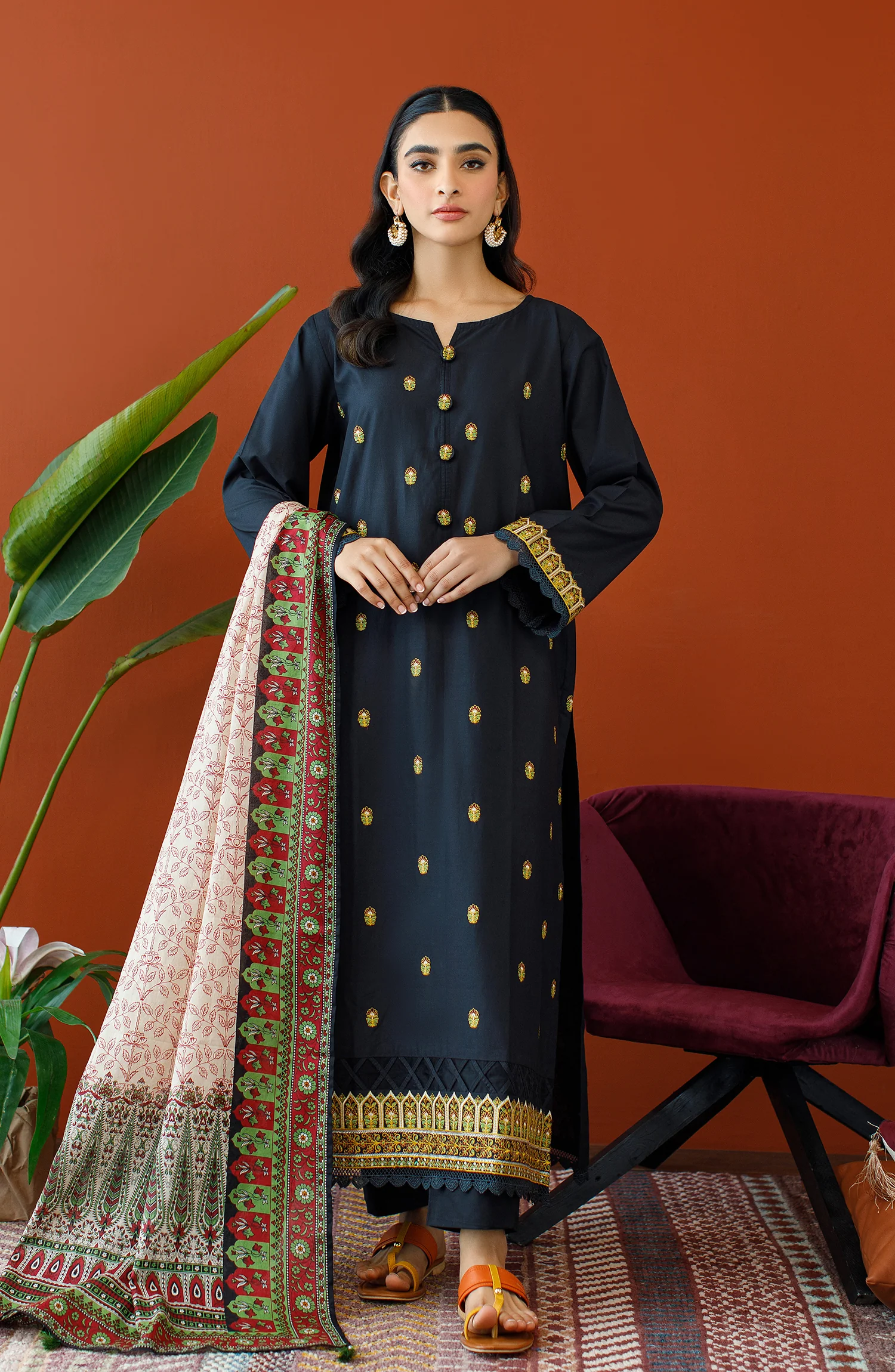 UNSTITCHED 3 PIECE EMBROIDERED LAWN SHIRT , CAMBRIC PANT AND LAWN DUPATTA - Black