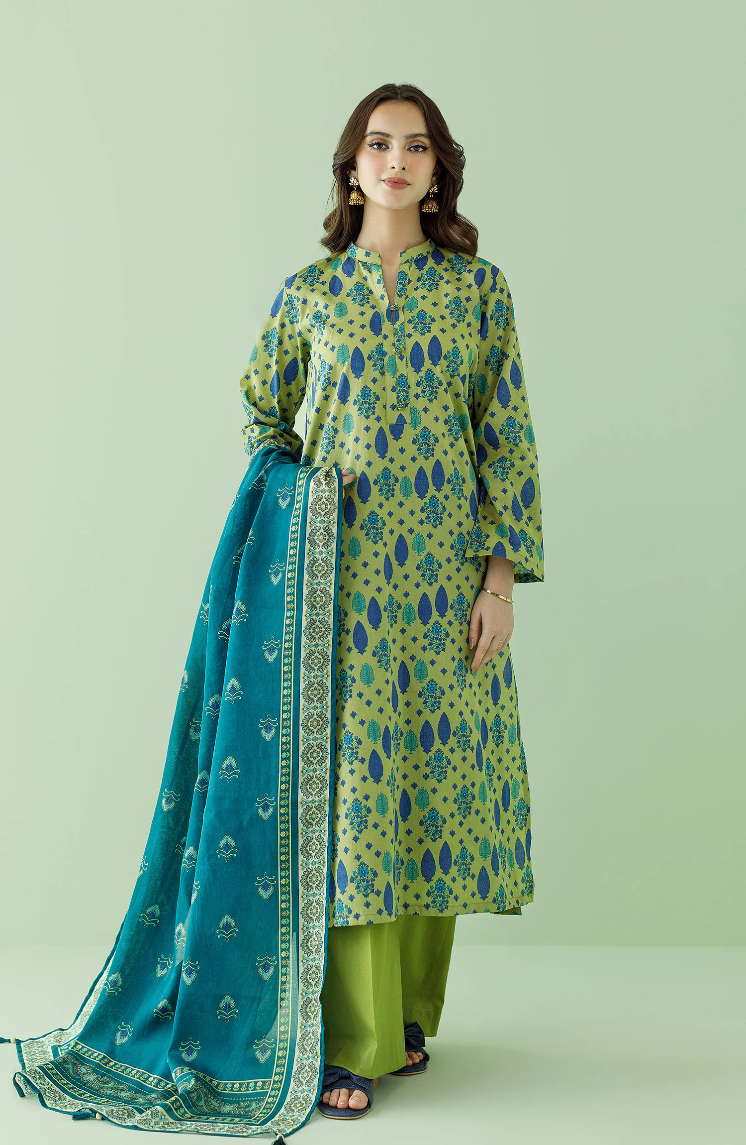UNSTITCHED 3 PIECE PRINTED LAWN SHIRT , CAMBRIC PANT AND LAWN DUPATTA - Green