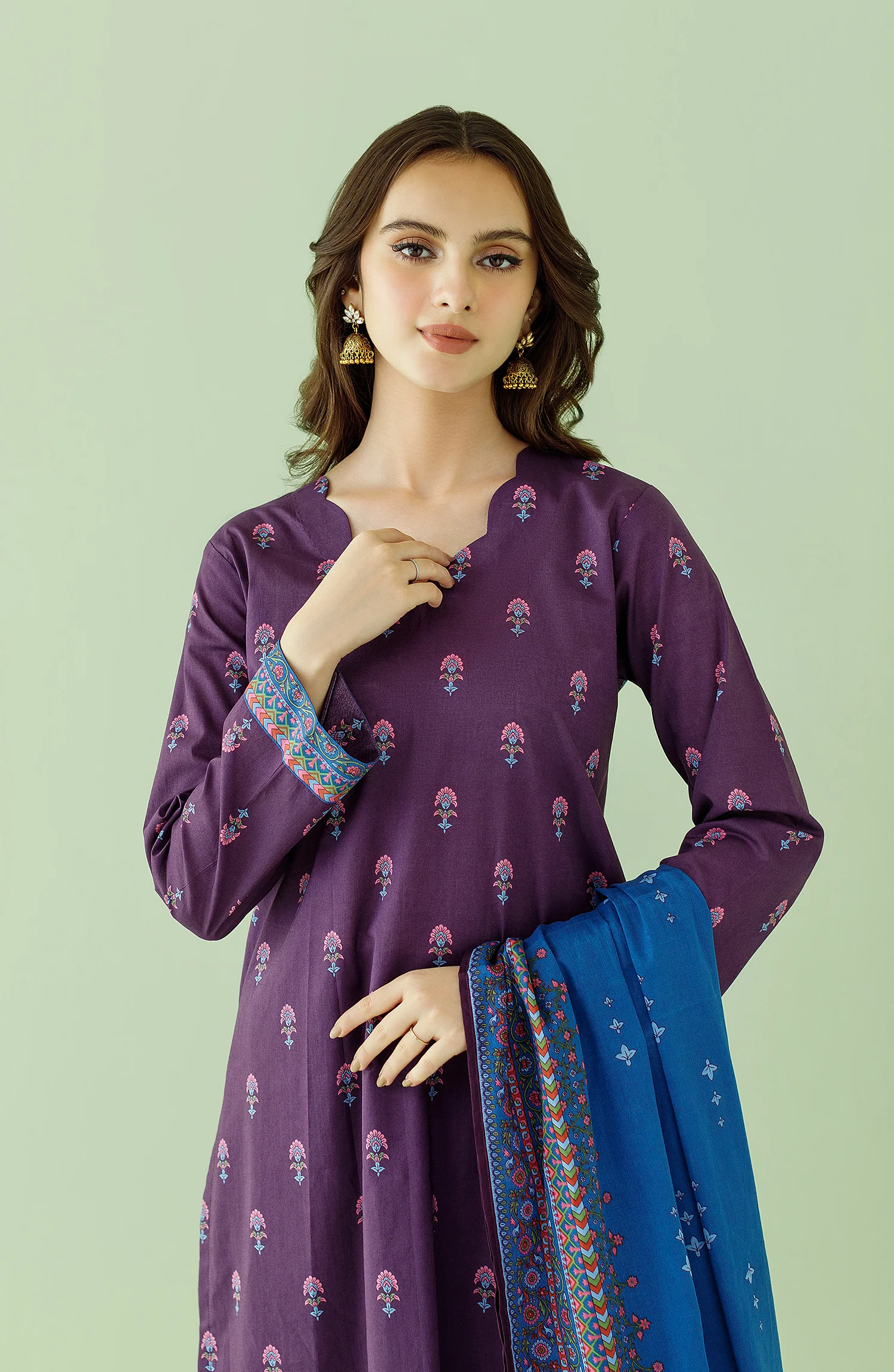 UNSTITCHED 3 PIECE PRINTED LAWN SHIRT , CAMBRIC PANT AND LAWN DUPATTA - Purple - Image 2