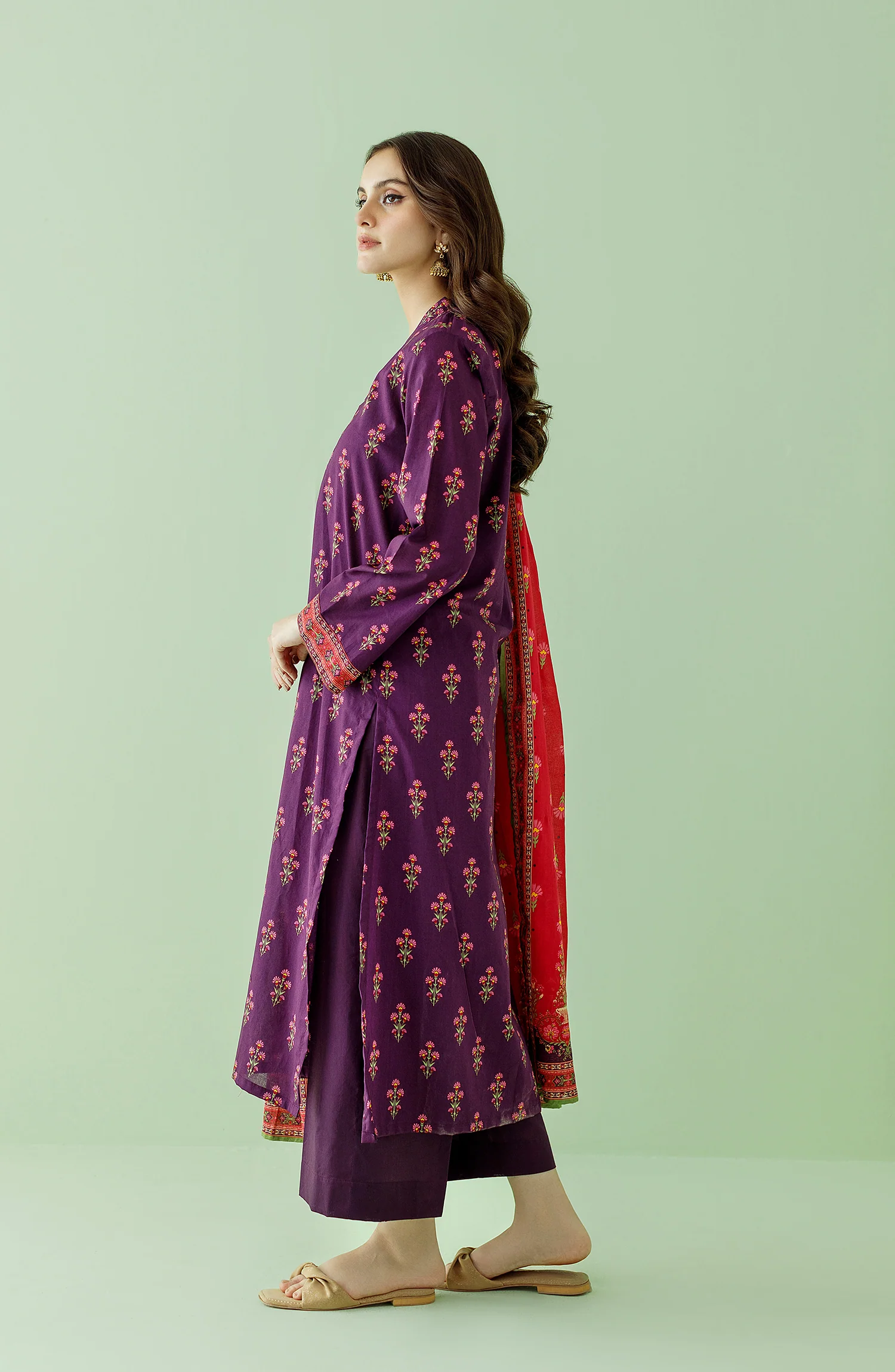 UNSTITCHED 3 PIECE PRINTED LAWN SHIRT , CAMBRIC PANT AND LAWN DUPATTA - Purple - Image 9