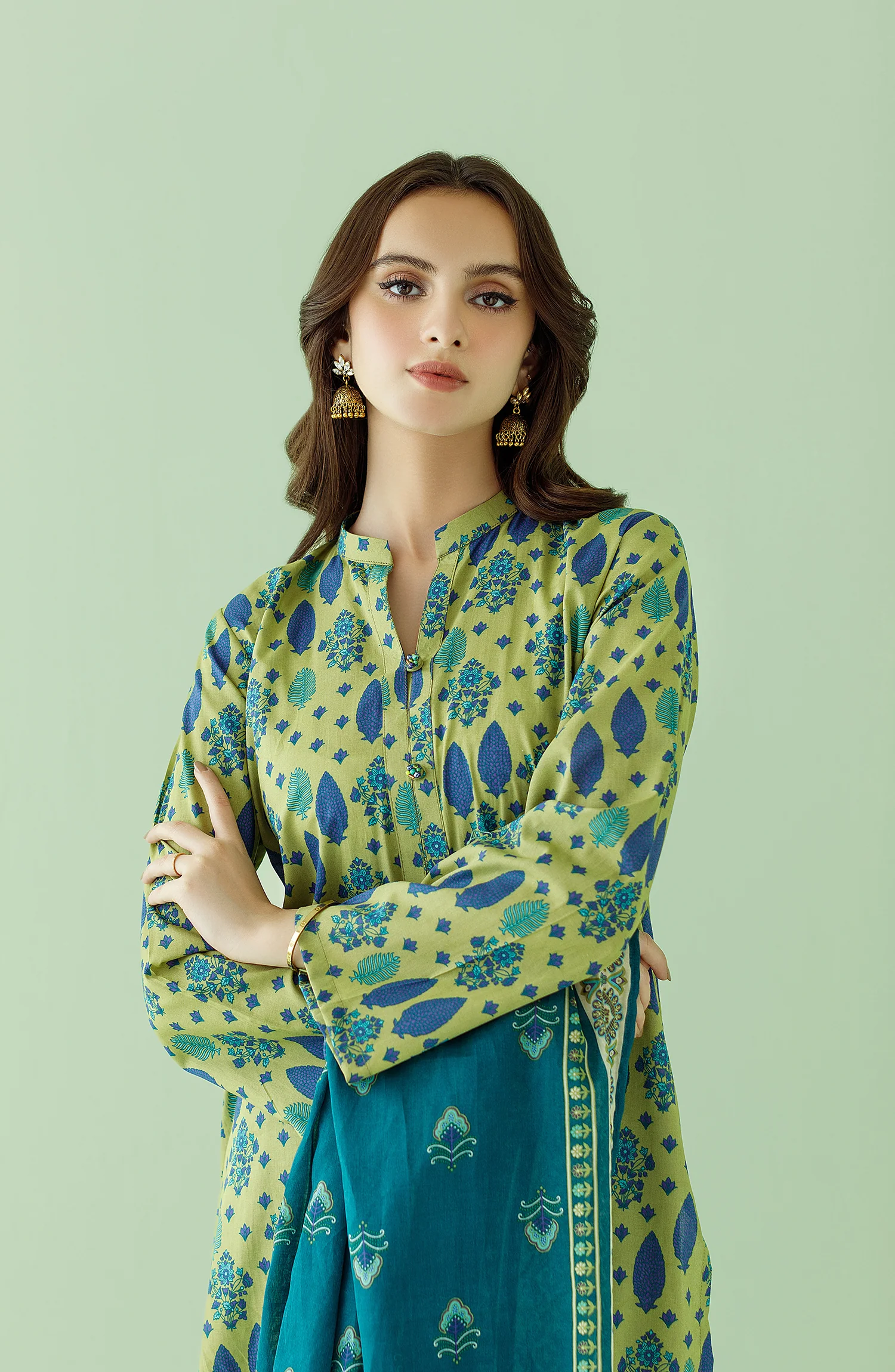 UNSTITCHED 3 PIECE PRINTED LAWN SHIRT , CAMBRIC PANT AND LAWN DUPATTA - Green - Image 6
